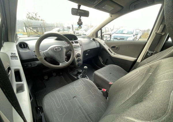 Toyota Yaris cena 18900 przebieg: 163000, rok produkcji 2010 z Olsztyn małe 254